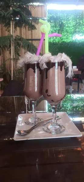  کافه کوروش(قهوه چی)