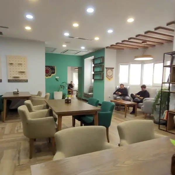 طبقه بالا کناری