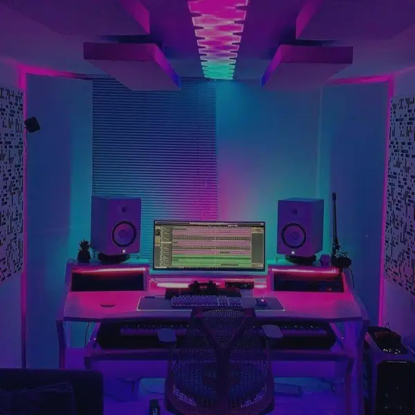  iCee Studio