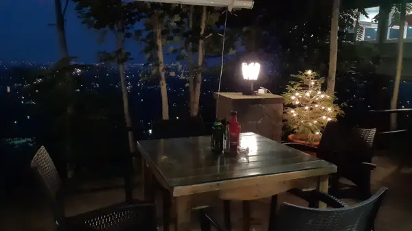 کافه رستوران ایتالیایی روناس