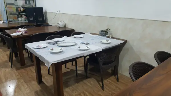  کافه رستوران آوتاو