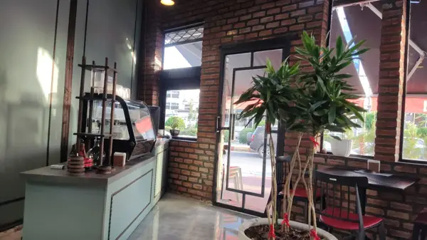  Cafe Boulevard (کافه بولوار)
