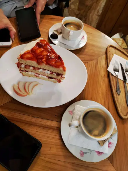  Ani Cafe