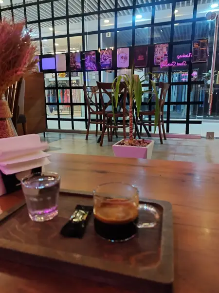 کافه سایه