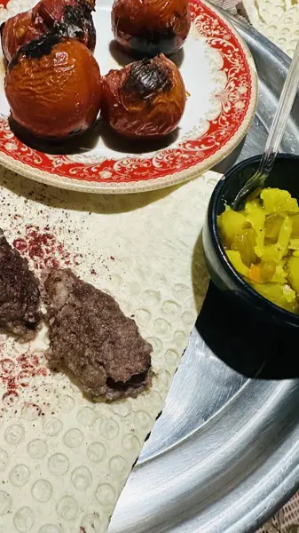  Honarmandan Traditional Restaurant