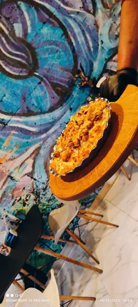 کافی شاپ هیچ