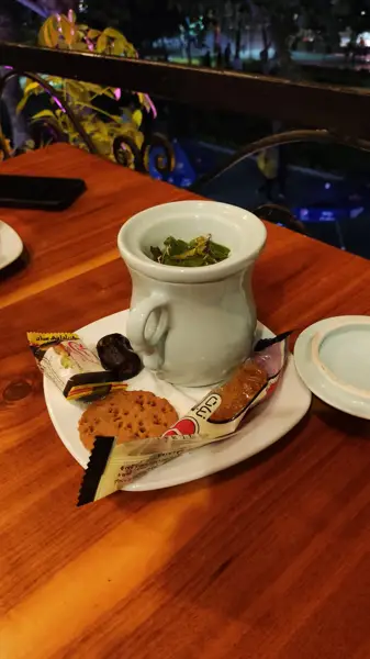  Gooya cafe