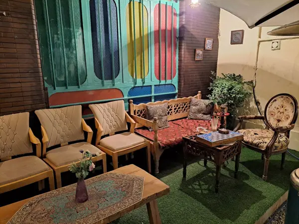 خانه پدری کیو