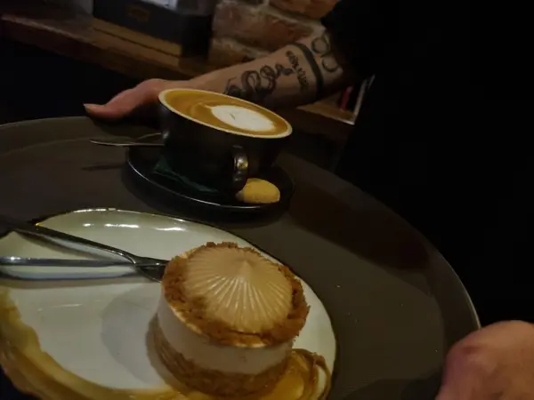  Duet cafe resturant