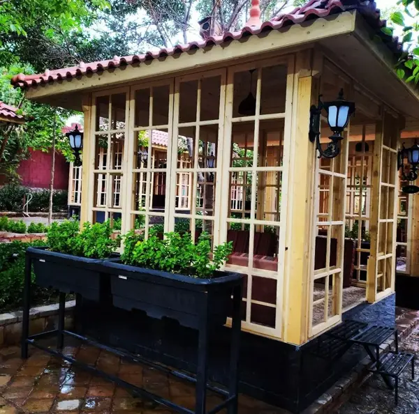  رستوران شب چراغ