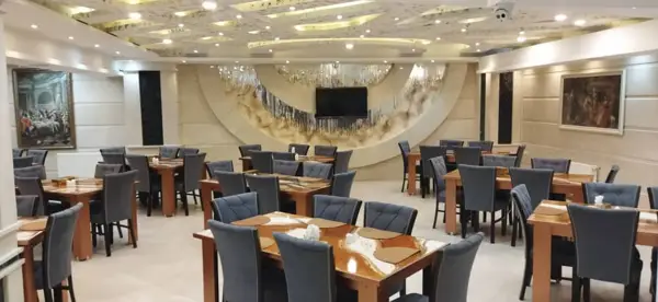  کافه رستوران بینالمللی مهستان