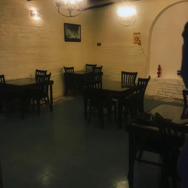  کافه کوروش(قهوه چی)