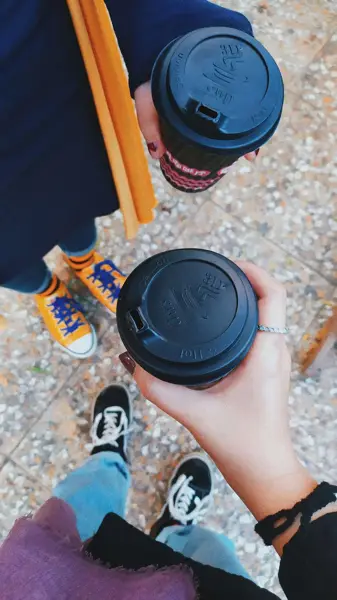 كافه بستنيسهيلي