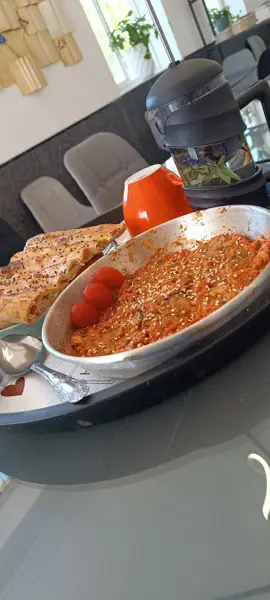  کافه کتاب عدن