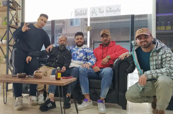 کافه ققنوس