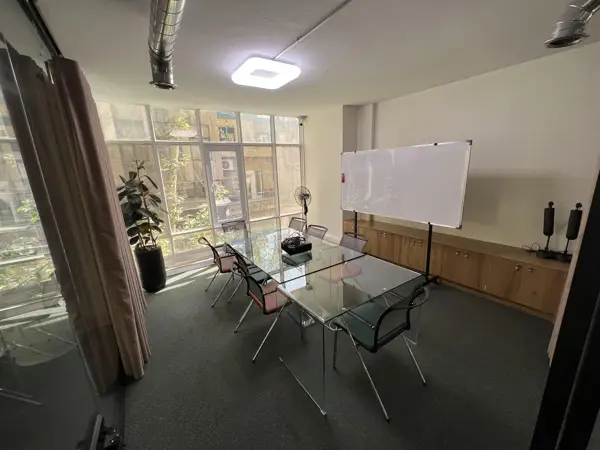 صندلی میز اشتراکی