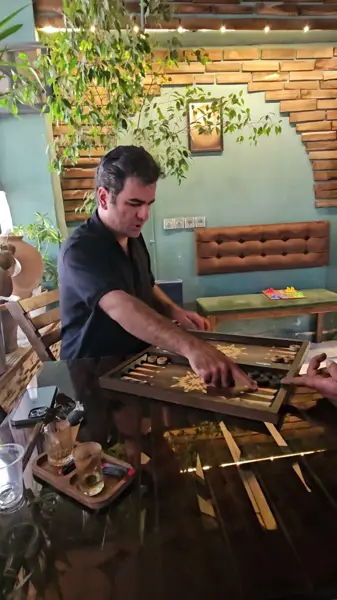 کافه هزار و یک شب