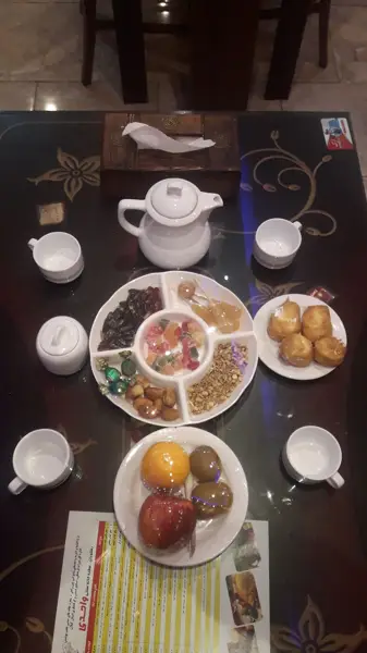  كافه رستوران واحدى