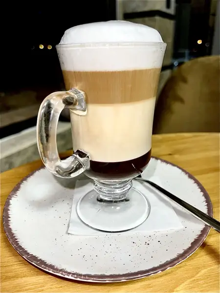  کافه حامی hami cafe