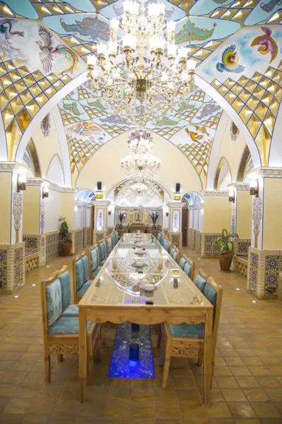  مجموعه رستوران های عمارت فخریه