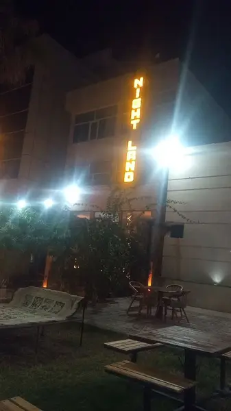 کافه نایت لند