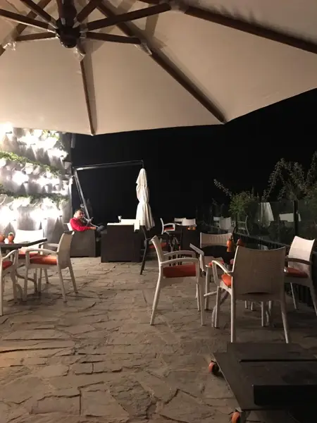 رستوران چراغان