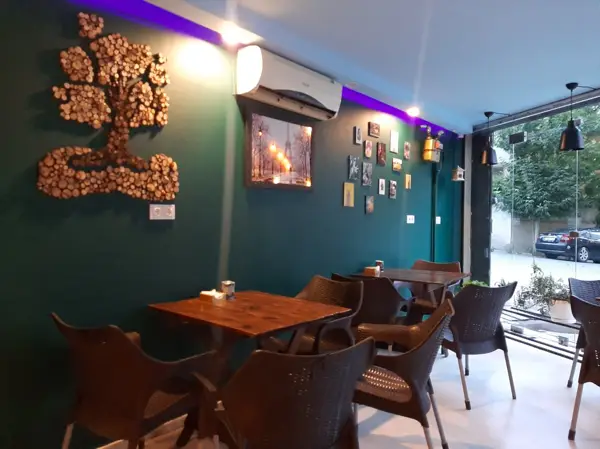 Cozy Cafe