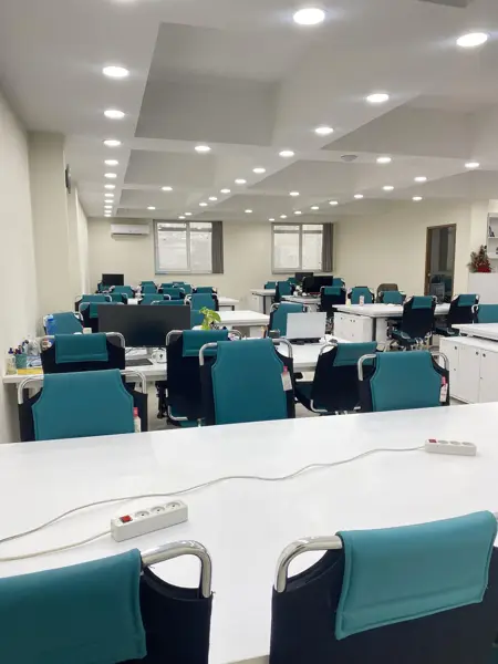 فضای کار اشتراکی مرکز نوآوری مهندسی دانشگاه شیراز
