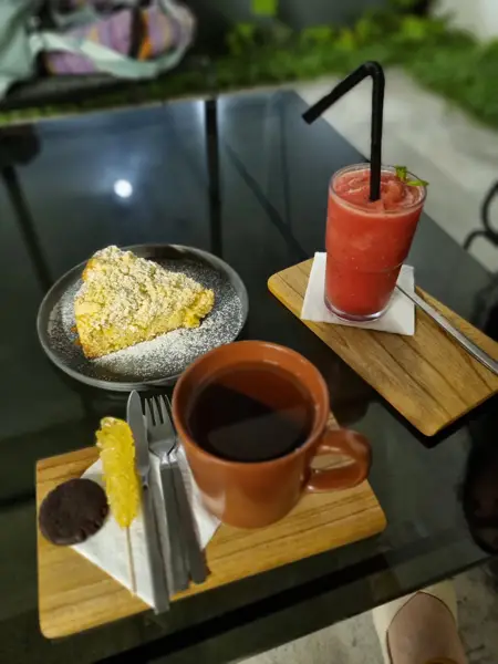  Samt Cafe | کافه سمت