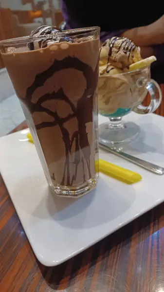 کافه تاتلی