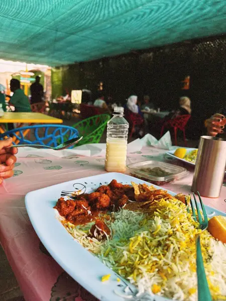  رستوران خنجی زاده