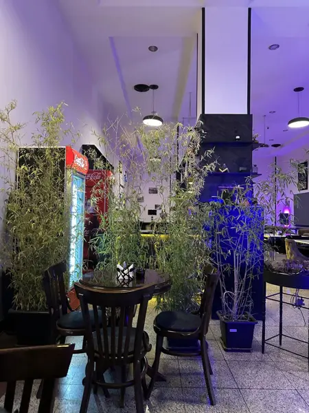 کافه رستوران فرندز