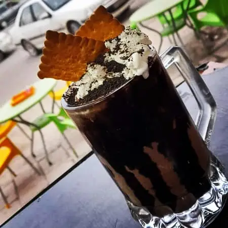  کافه بستنی طلاب