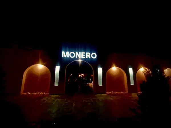کافه مونرو )coffee monero