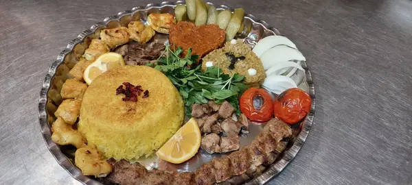  رستوران شبهای تون