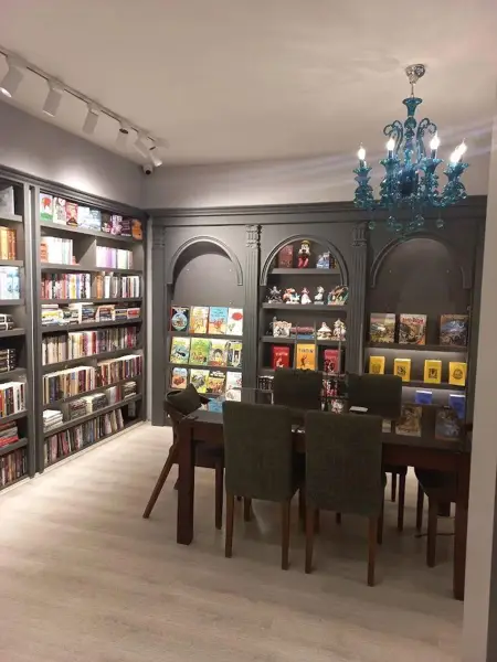  کافه کتاب راوی