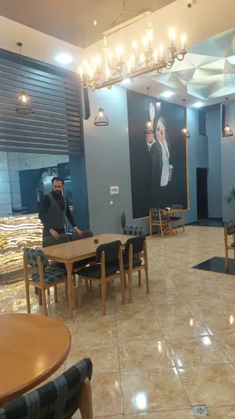 کافه رستوران پیر آقا