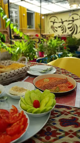  کافه زنگ تفریح