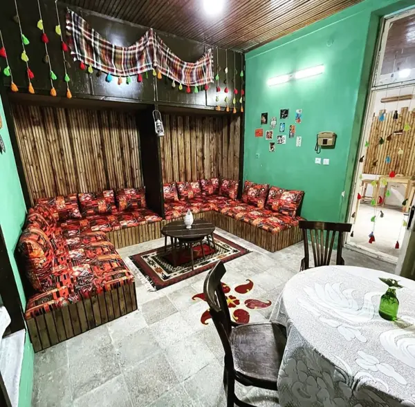  کافه شمعدونی