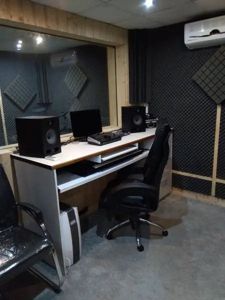  کروماکی و اتاق صدا