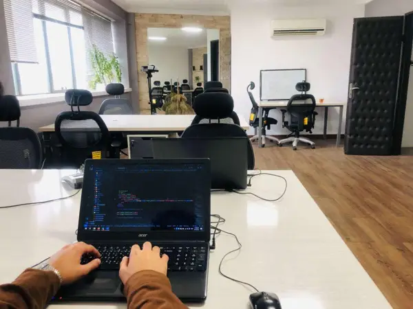 فضای عمومی صندلی اختصاصی