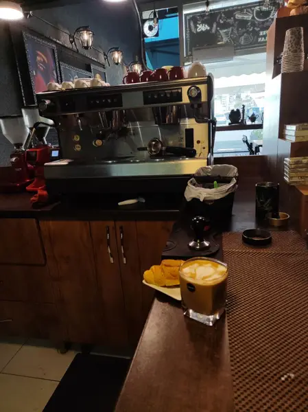  Coffee ahoora