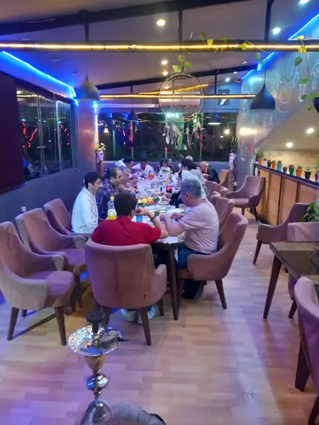 کافه عربی امید