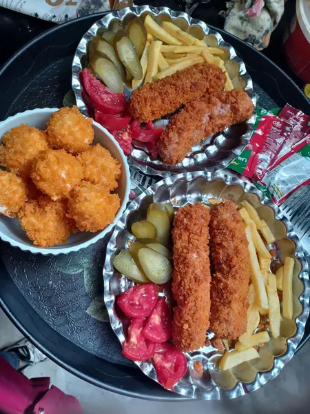 کافه پارادایس