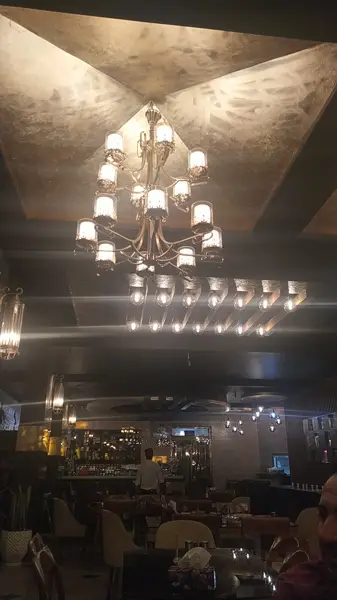 رستوران ملل