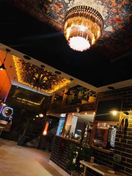  Cafe Dali