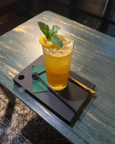  Ros Cafe
