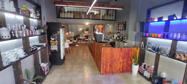 café one way
