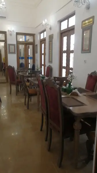 کافه رستوران قجری