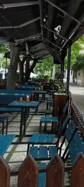  کافه پیاده رو